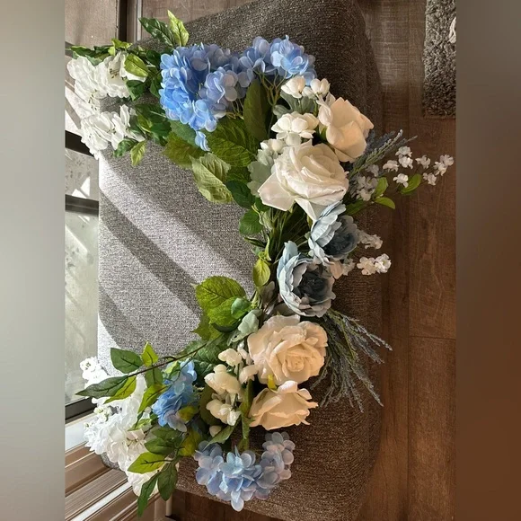 Blue and White Artificial flowers